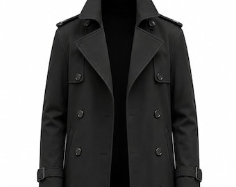 Puede incluir: Una gabardina larga de color negro con cierre frontal de doble botonadura, solapas anchas, charreteras en los hombros y correas con hebilla ajustables en los puños. El abrigo tiene un cuello estructurado y un diseño largo de acabado liso.