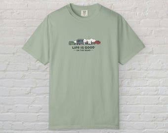Camiseta com estampa "A vida é boa na estrada" - Camiseta para quem ama viajar de van - Roupa para viagens de motorhome - Presente para amantes de viagens de carro