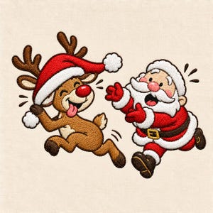 Peut inclure: Un motif brodé représentant un renne brun au nez rouge portant un bonnet de Père Noël rouge, tirant la langue en courant. À côté du renne, un Père Noël de dessin animé à barbe blanche et costume rouge court avec les bras tendus vers l'avant.