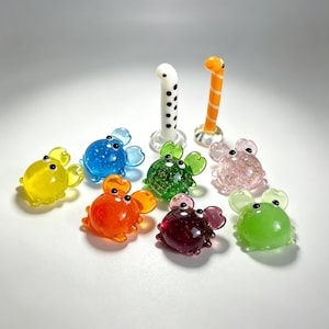 Beach Coastal Decor, Tiny Sea Creature Sculpture, Terrarium Ornament，Handmade Miniature Glass Eel & Crab Figurines, Lampwork Ocean Animal