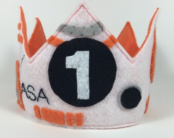 BB8 Felt Birthday Crown - Star Wars Birthday - BB-8 Birthday - Smash Cake Crown