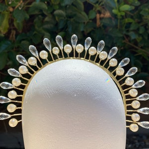 GROTE kristallen halo kroon, gouden zonnestraalkroon, gouden bruidskroon, parel bruidskroon, pareltiara, bruiloft halo, gouden bruiloft kroon, kristal