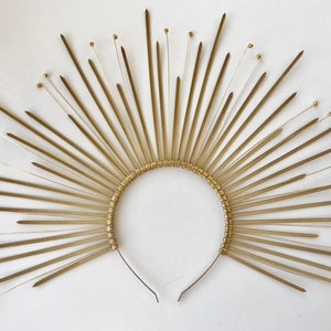 Gold Halo Crown, Gold Crown, Gold Headpiece, Festival Crown, Festival Halo, Sun Crown, Halo Headband, Sunburst Halo, Sun Headpiece, Sun God