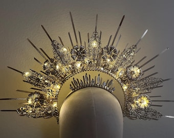 LIGHT UP Halo Crown, Sunburst Crown, Goddess Crown, Gold Halo, Halo Headpiece, Gold Crown, Festival Crown, Sun Crown, Halo Headband, Sun God