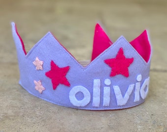 Corona de cumpleaños de fieltro personalizada