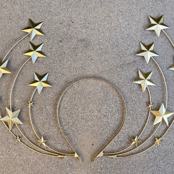 Corona con alone a stella dorata, copricapo a raggiera, stile Met Gala nuziale, corona Hedy Lamarr, copricapo Hedy Lamarr, copricapo con stella dorata, alone a stella