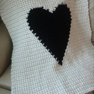 Modern Heart Baby Blanket Pattern, Crochet