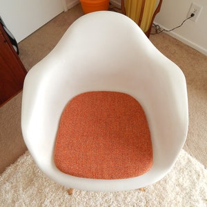 Coussin pour Eames a moulé la chaise en plastique de bras image 4
