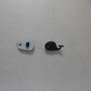 Novelty Button - Whale 3/4&quot;