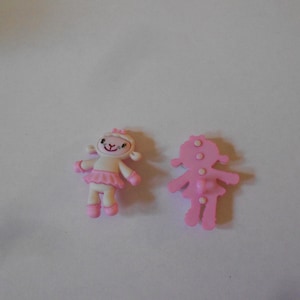 Neuheit Button - DOC MCSTUFFINS - Lambie McStuffins (lamb) Disney 35 mm