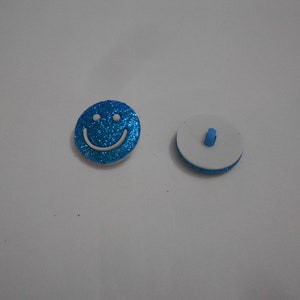 Novelty Button - GLITTER SMILEY FACE - Blue  3/4&quot;