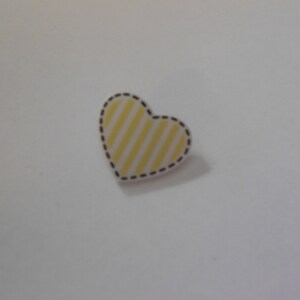 Novelty Button - Striped Heart - Yellow 1&quot;