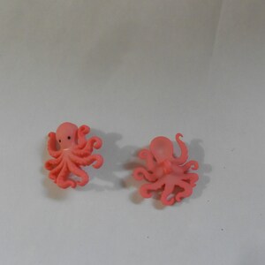 Novelty Button - PINK OCTOPUS  7/8&quot;