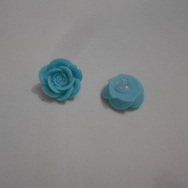 Novelty Button - ROSE (definded petals) -  BLUE  3/4"