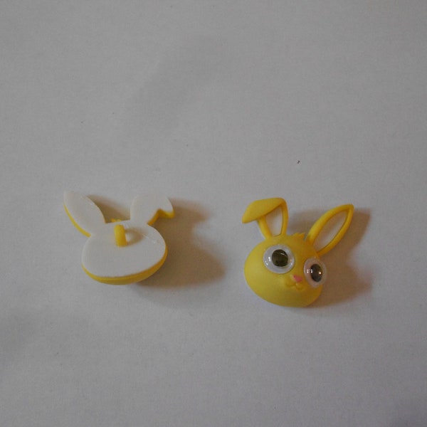 Novelty Button - HIPPITY HOP (google eyed bunny face) YELLOW  1 1/4"