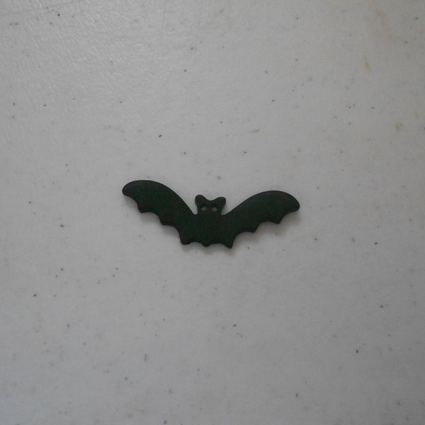 Novelty Button - Bat 1 3/8" (sew-thru)