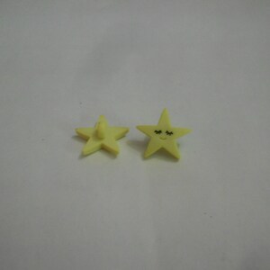 Novelty Button - SLEEPING STAR  3/4&quot;