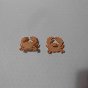 Novelty Button - CRAB (peach color)  3/4&quot;