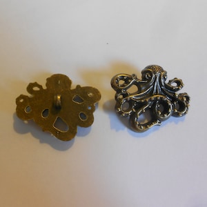 Novelty Button - STEAMPUNK OCTOPUS 1 1/2"