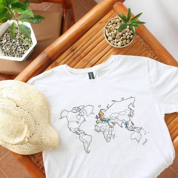 Shirt world map for coloring, travel gift idea, wanderlust, wanderlust, world globe women's t-shirt