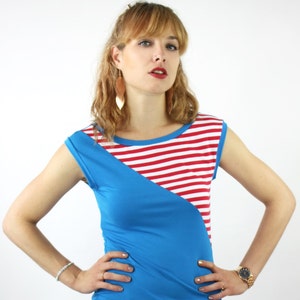 woman geometric shirt, blue ladies t-shirt, stripes white red, handmade in Berlin, jerseyshirt, handmade summer, fashionable clothes