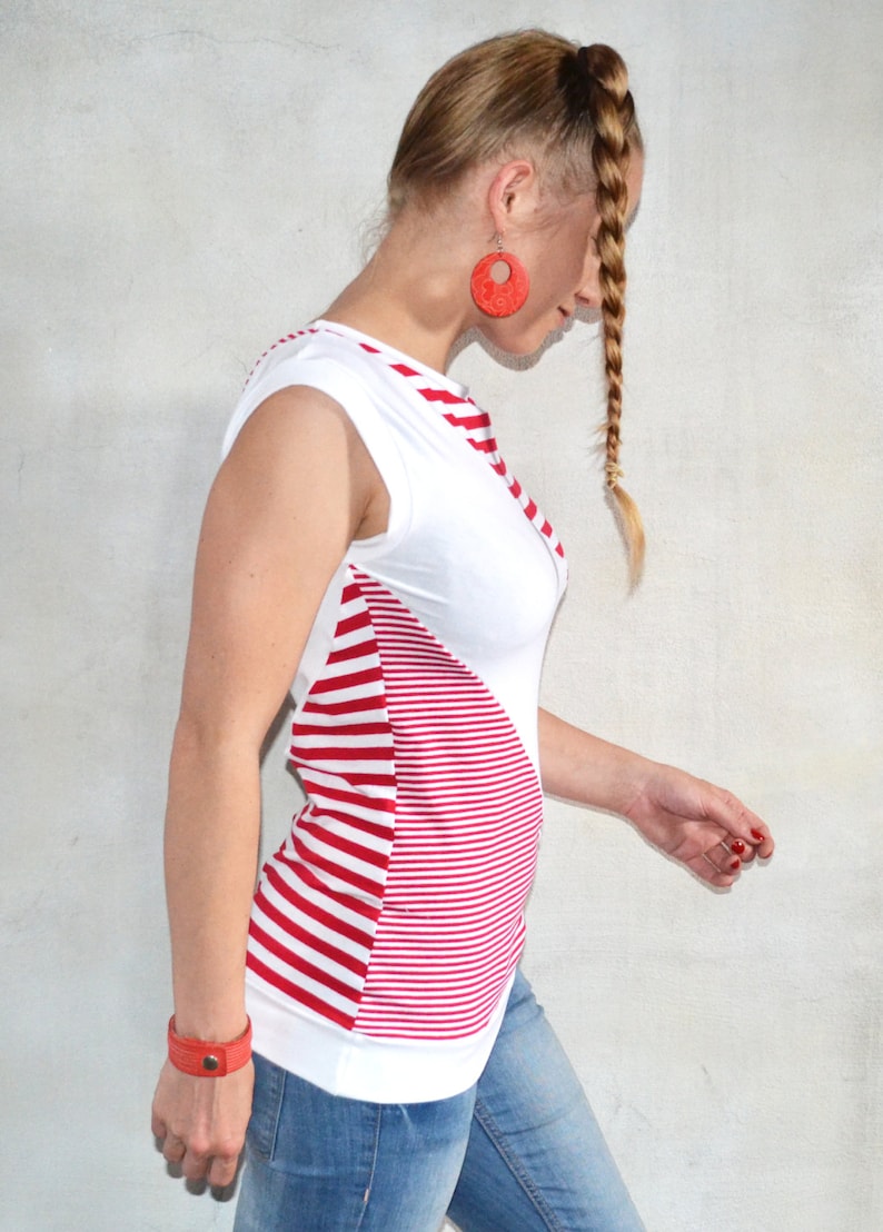 asymetric striped shirt top red white jersey woman women clothes clothing streetwear Berlin outfit shirts tops image 3