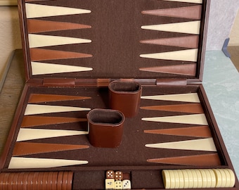 Vintage Skor-Mor BACKGAMMON Game set faux leather briefcase style brown color 23" x 18"