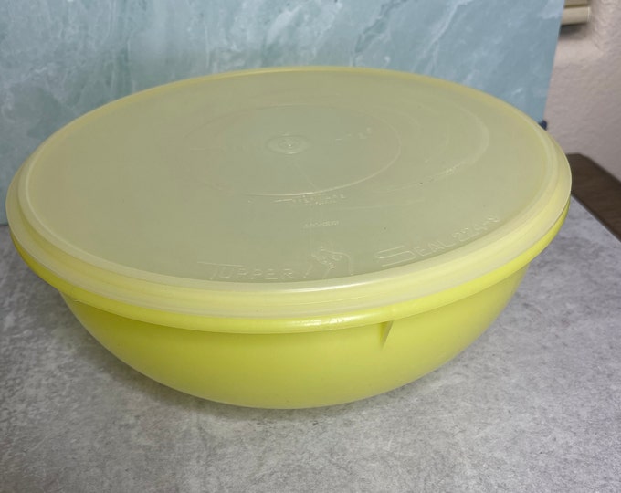 Vintage Tupperware HUGE Large Yellow Bowl W/lid 13 Fix N Mix 26 Cup