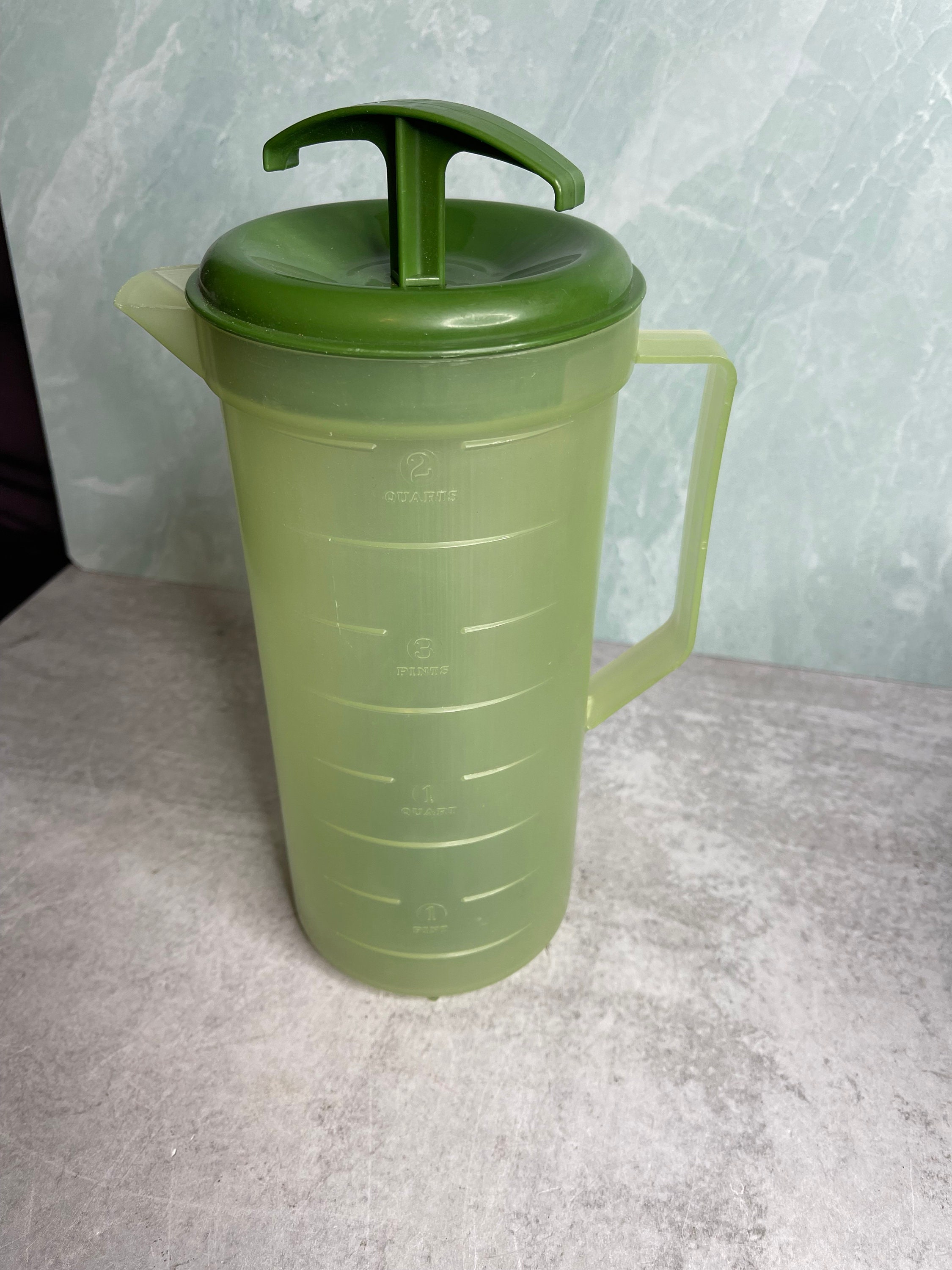 Vintage Avocado Green Federal Housewares 2 Qt Plastic Mixing 