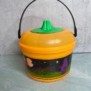 Vintage 1999 Mcdonalds Halloween Happy Meal treat pumpkin bucket cookie cutter top Grimace