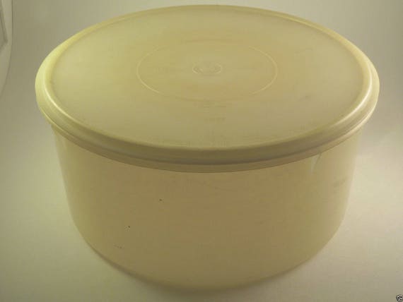 Vintage Tupperware Large Round Container 256 Carry All Cake Image 0