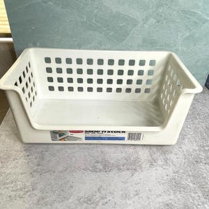 Vintage 1994 Rubbermaid Slide 'n stack basket #5582 white 1ft 2in x 8in x 5.8 in