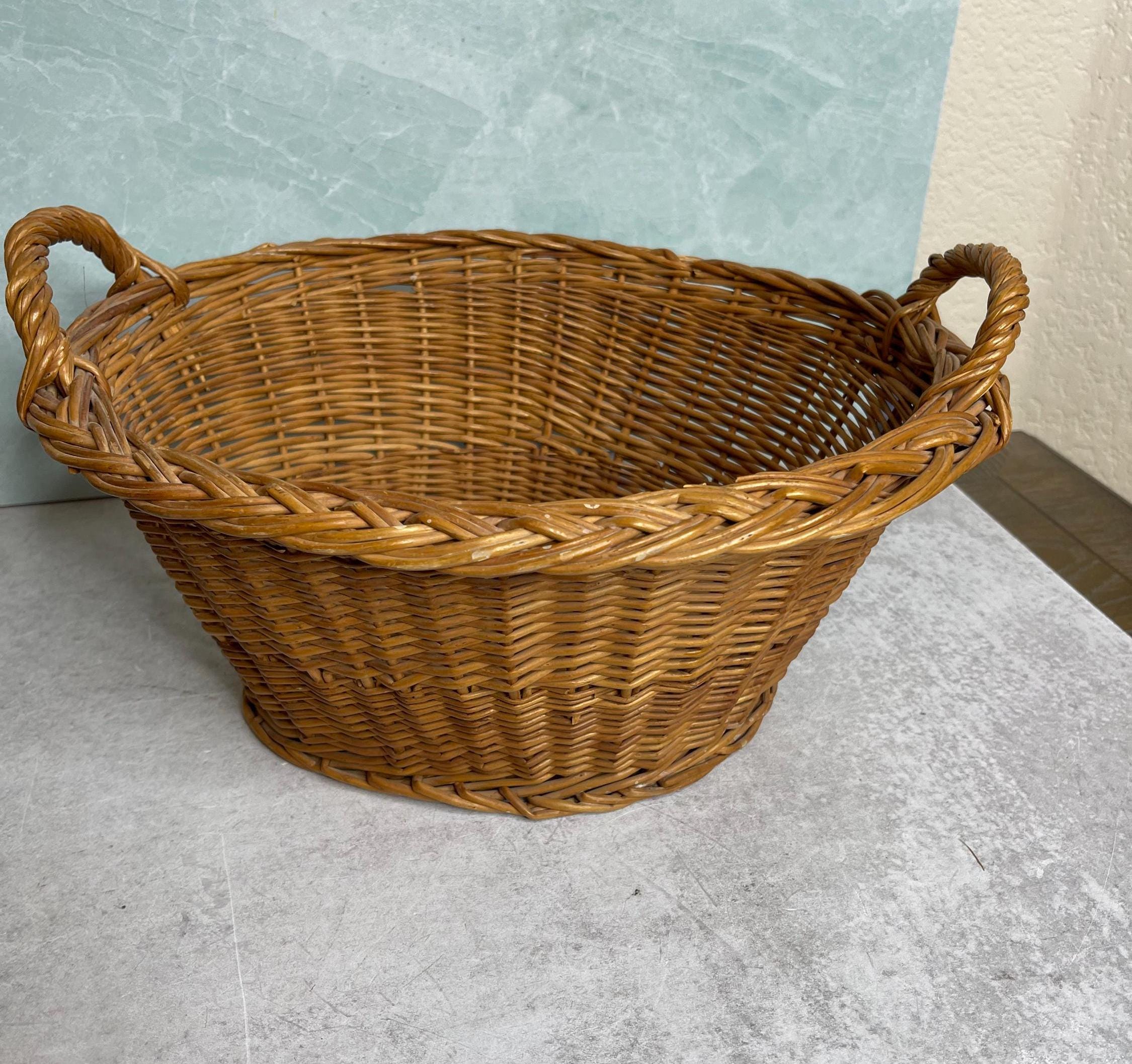 ビンテージナーサリー　ウィッカーベビー Vintage Wicker Baby Basket - Etsy