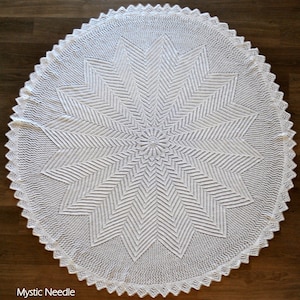 Hand Knit Heirloom Baby Blanket: Floral Circle Design
