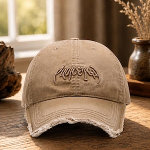 Vintage sliten basebollkeps, broderad beige pappahatt