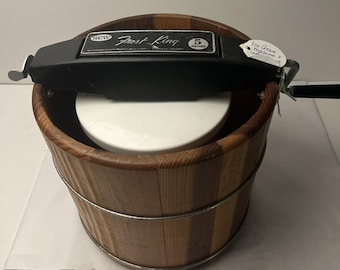 Vintage RCW Frost King 5 Quart Ice Cream Maker w/ Wooden Bucket
