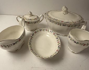 Vintage Grindley Marlborough Royal Petal Tureen Gravy Boat Creamer Sugar Set 5pc