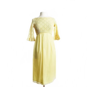 Vintage 60s yellow cocktail dress/ floral lace pastel yellow prom party dress/ train with bow