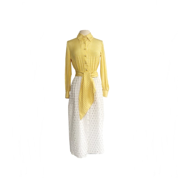 Vintage 60s white eyelet lace and yellow check max