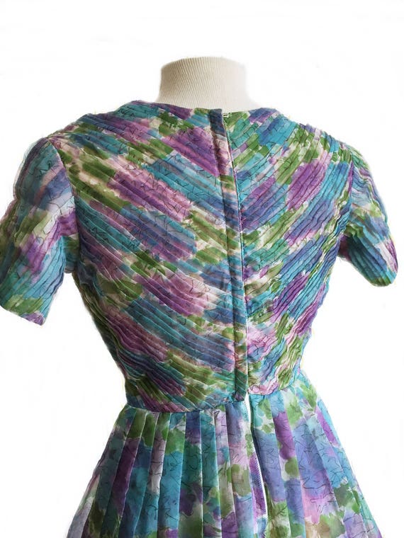 Vintage 60s floral chiffon party dress/ micro ple… - image 9