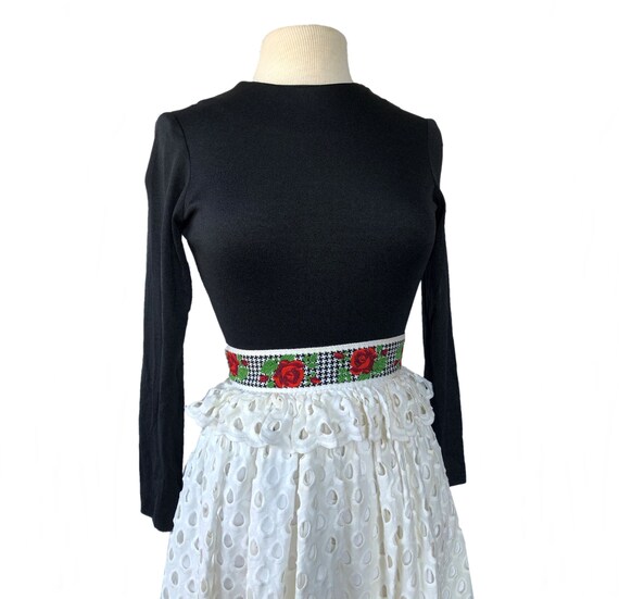 Vintage black & white eyelet maxi dress| rose emb… - image 4