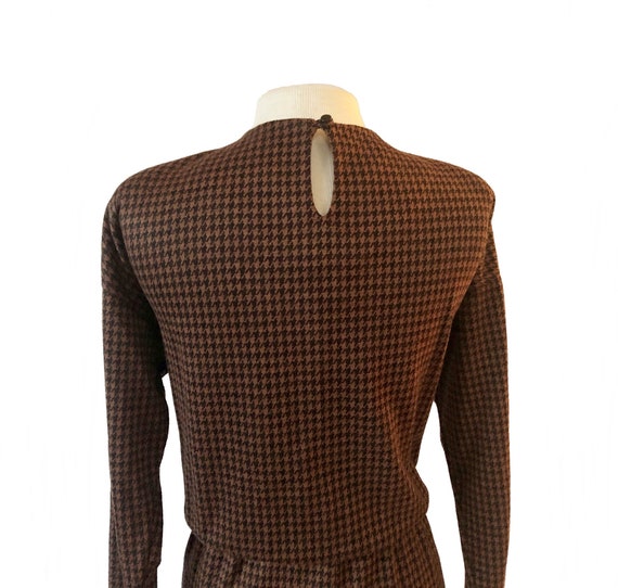 Vintage 80s brown & black houndstooth dress by Im… - image 9