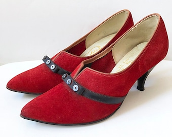 Vintage 50s red suede kitten heels| 1950s red shoes| Fashion Elite| leather bow accent| Made in USA| size 5-5.5| Mrs Maisel shoes