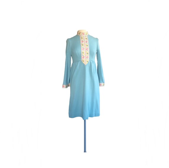 Vintage 1960s powder blue dress| floral embroider… - image 5