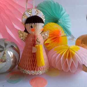 Vintage-style angel ornament/ Retro angel ornament/ honeycomb ornament