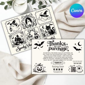 Può includere: Due cartoline rettangolari con sfondo color crema e illustrazioni a inchiostro nero. Una cartolina presenta sei riquadri a tema Halloween con fantasmi, un gatto, una casa stregata e zucche. L'altra cartolina include un codice QR.