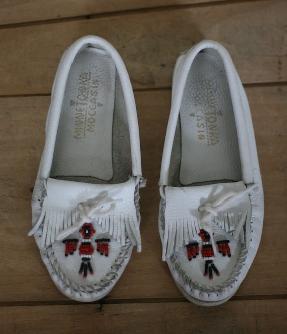 white minnetonka moccasins