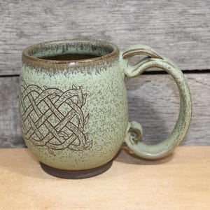 Green Ceramic Pint Mug: Celtic Knot with Dragon (16 oz.)