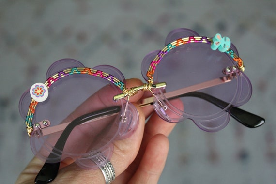 Wire Wrapped Purple.flower Sunglasses With Colorful Wire and 