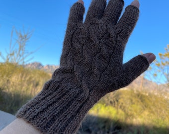 Alpaca yarn gloves.Hand Knitted Mittens, Gloves, Size M, Warm and cozy. Ready to Ship. Light burgundy, red wine color Gloves for women